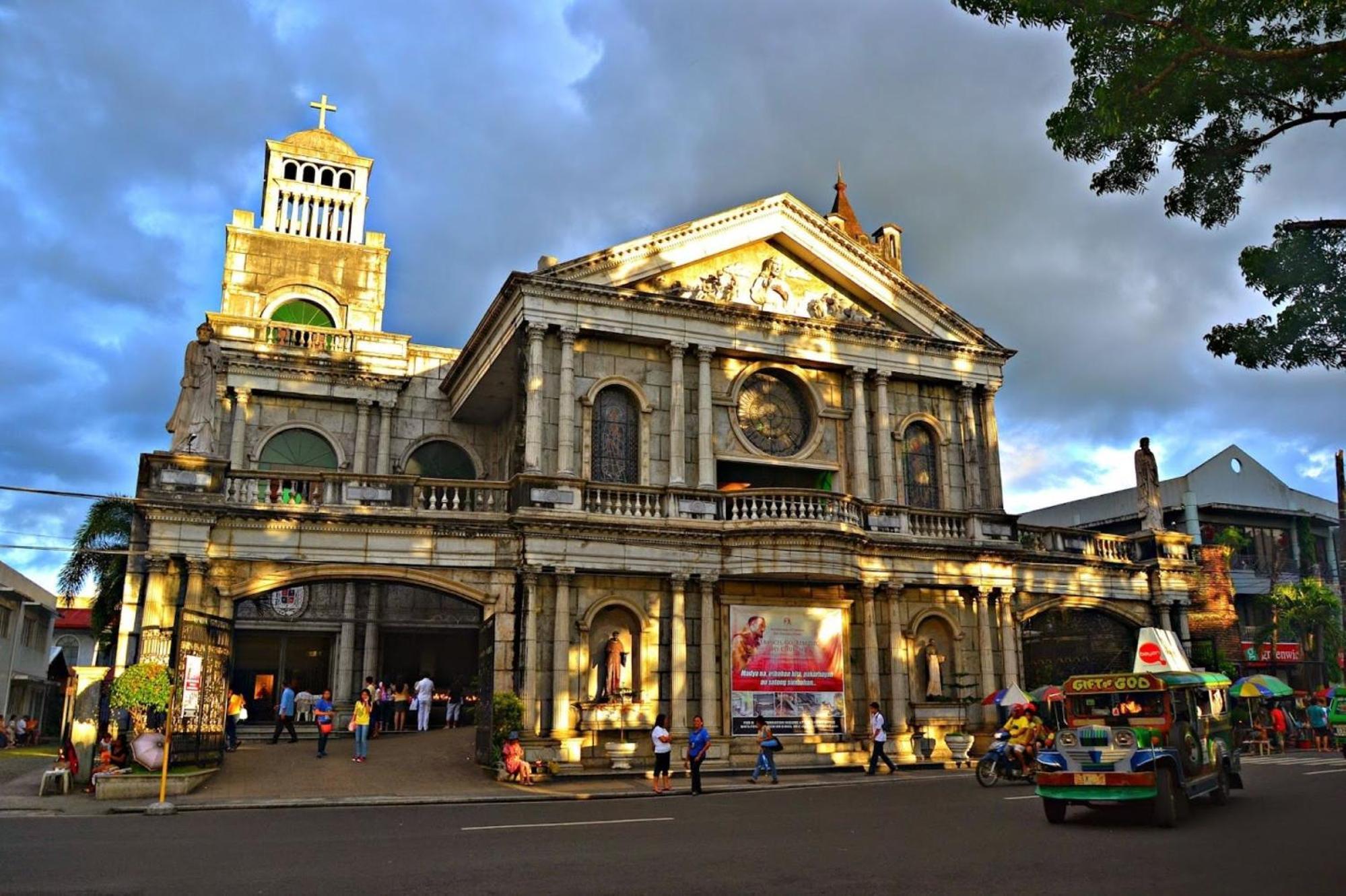 Reddoorz At Sta Cruz Naga City المظهر الخارجي الصورة